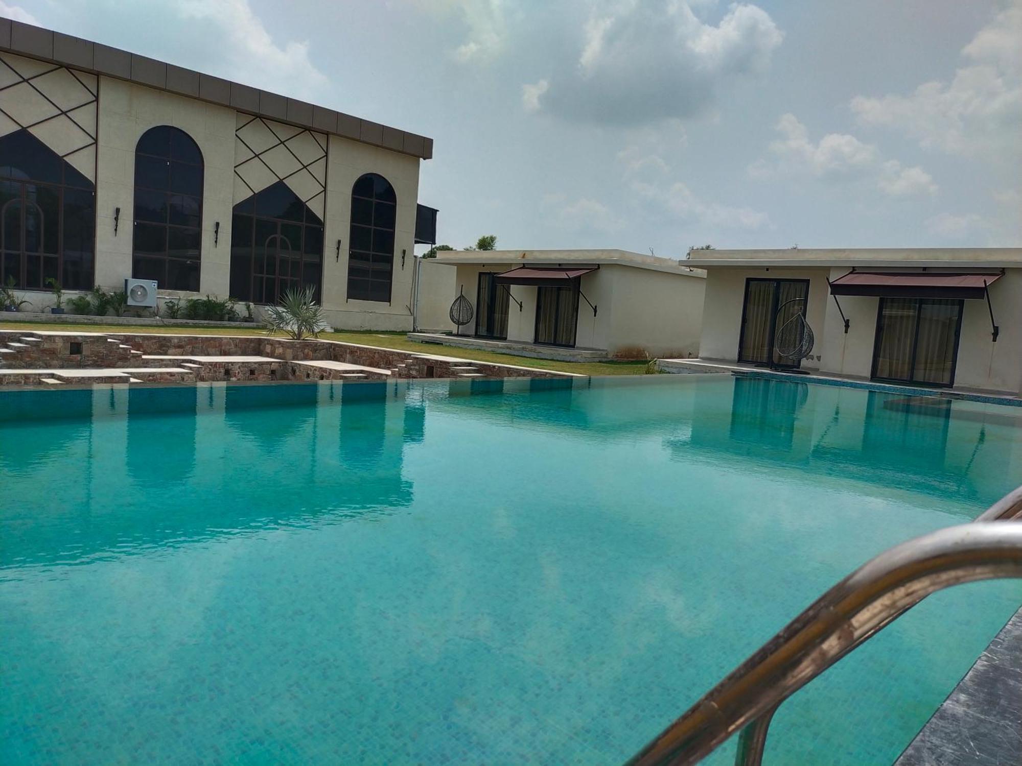 Villa Amore Farms Kukas Jaipur Extérieur photo